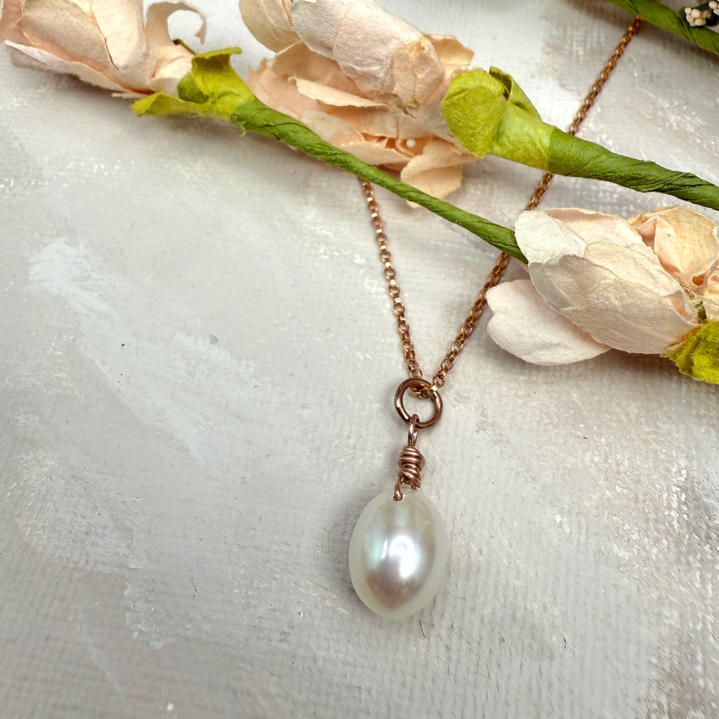 Pearls with Rose Gold Necklace and Earrings Set