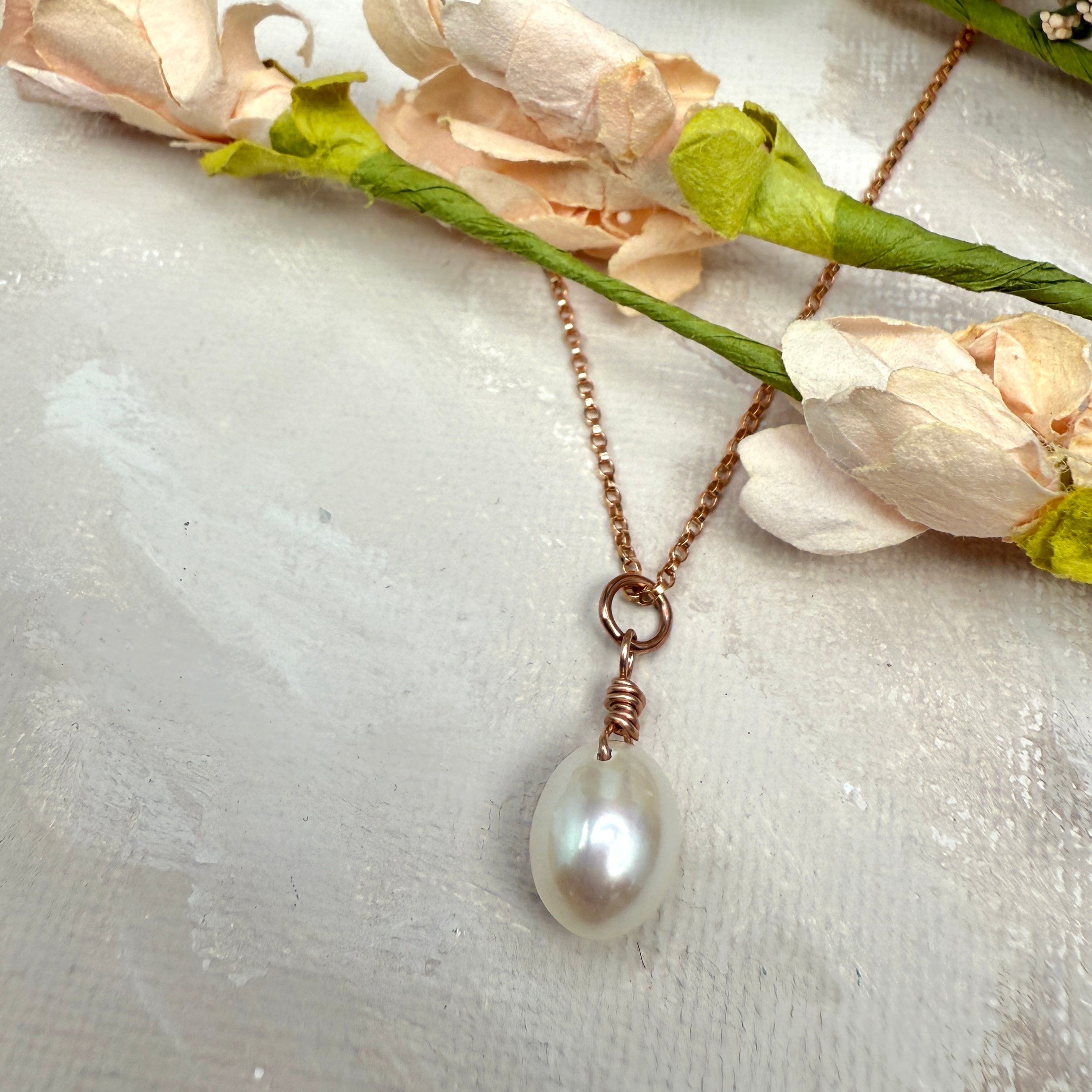 Pearls with Rose Gold Necklace and Earrings Set