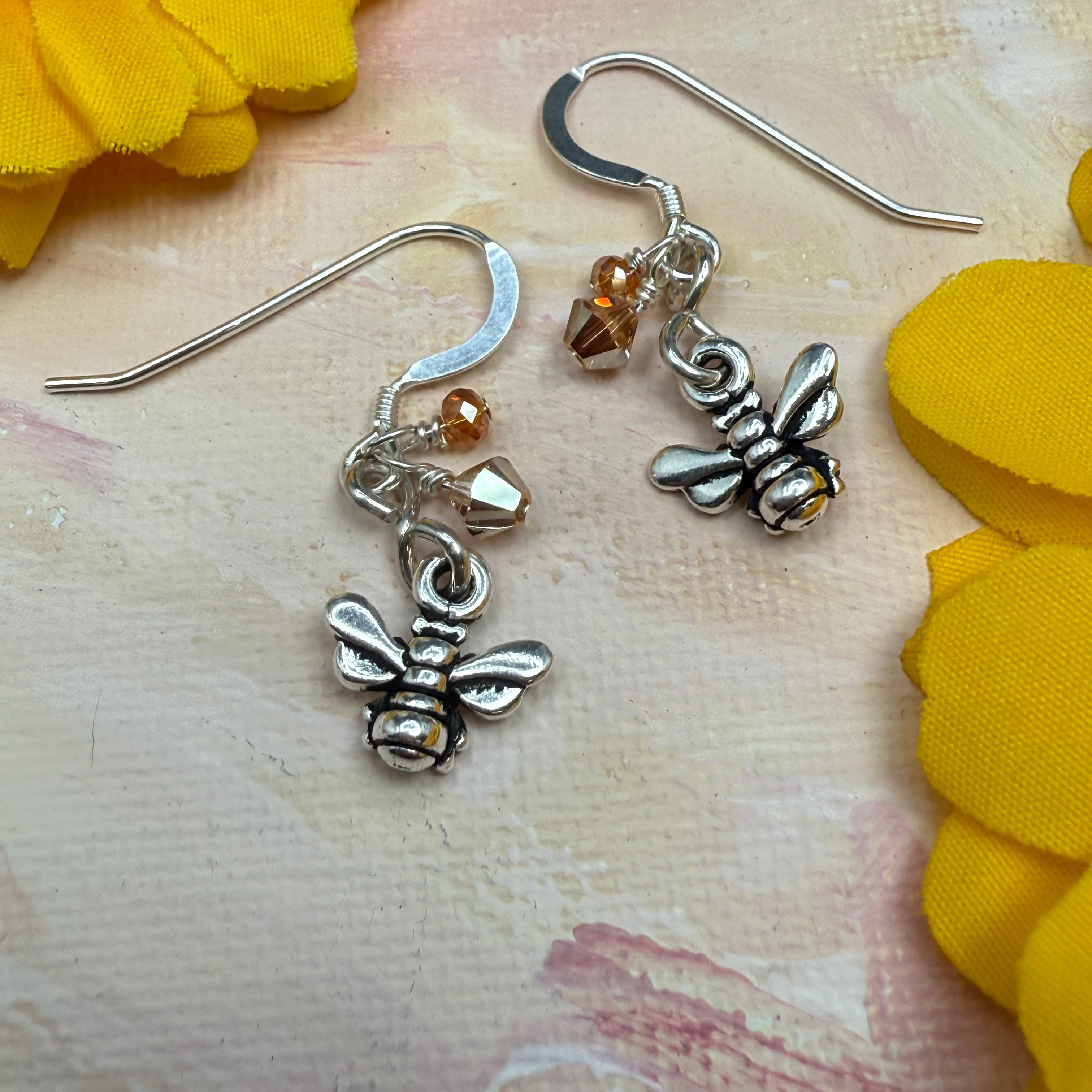 Small Honeybees Necklace and Earrings Set