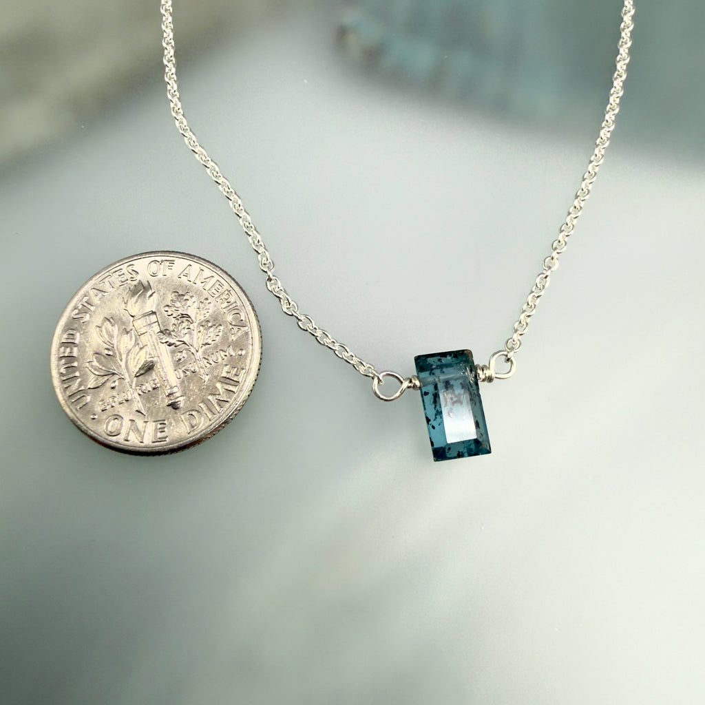 Moss Kyanite Chain Necklace