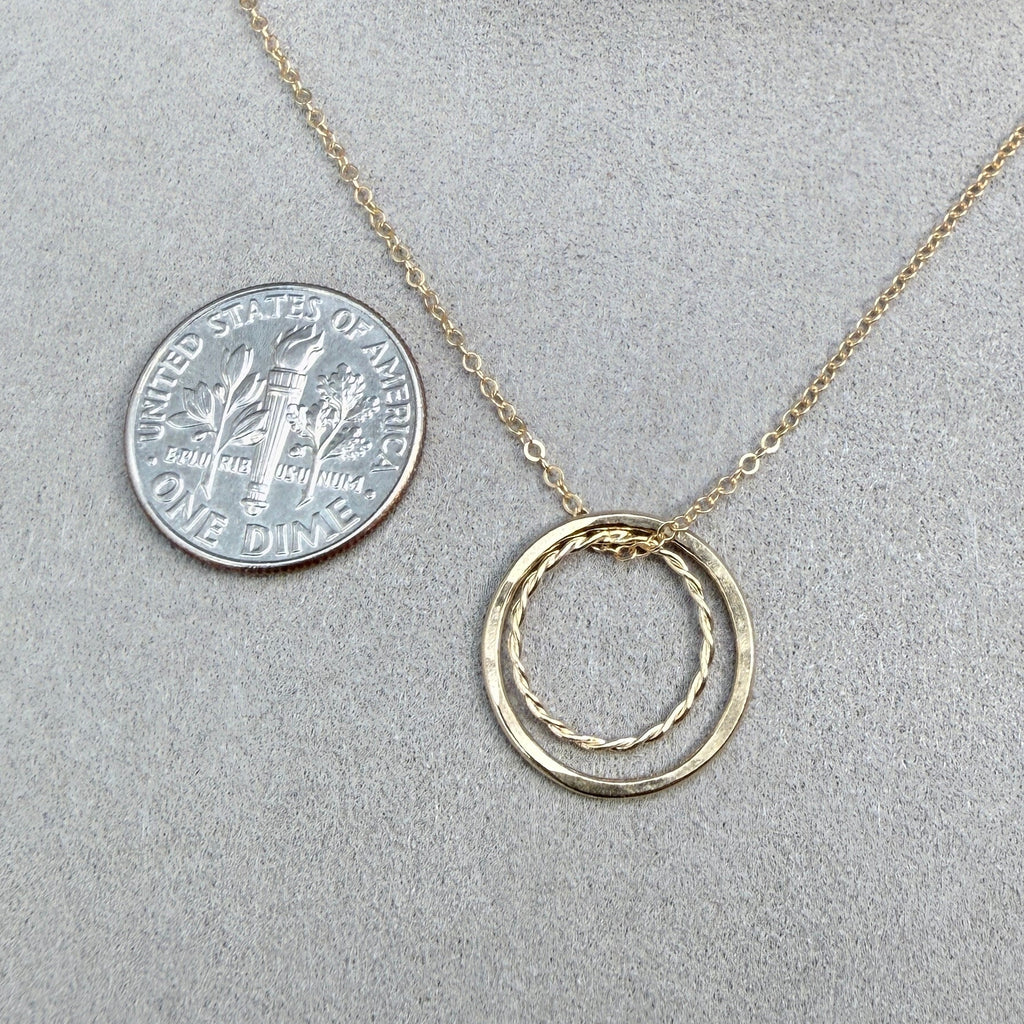 Gold double rings necklace