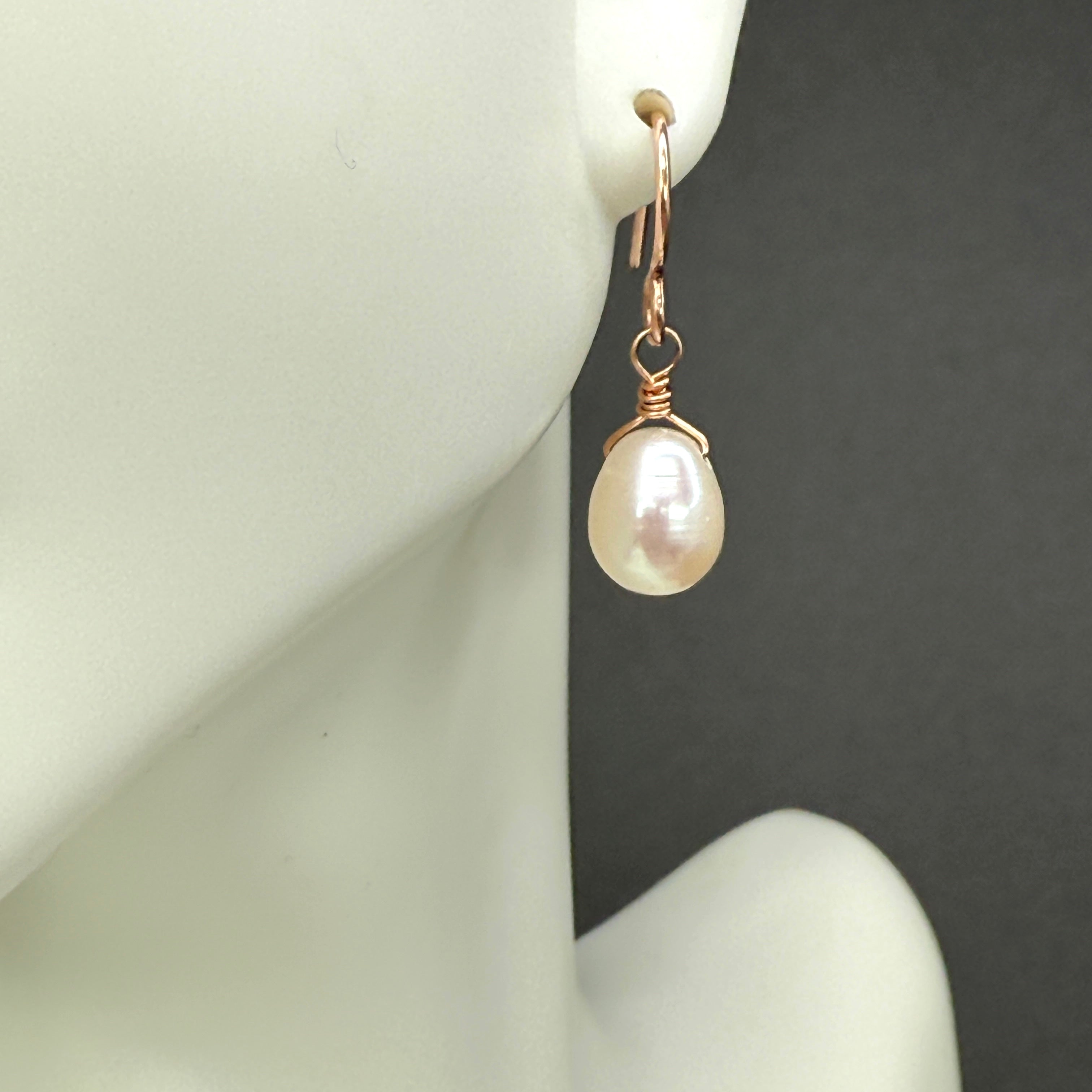 Pearls with Rose Gold Necklace and Earrings Set