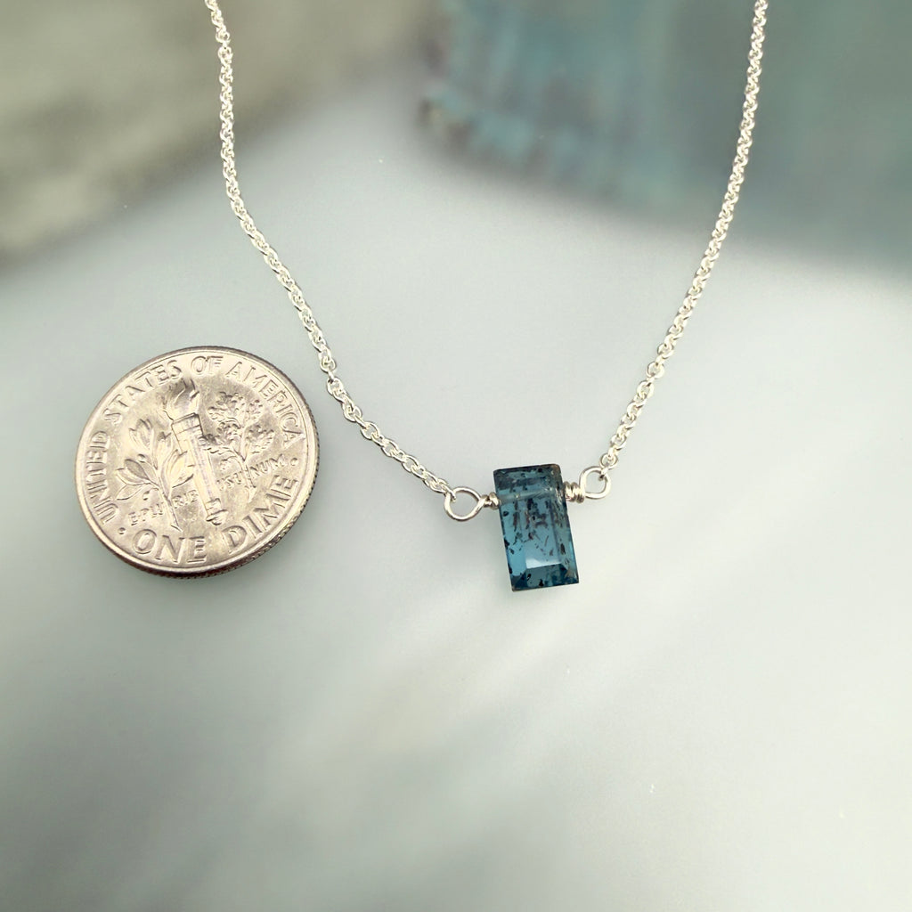 Moss Kyanite Chain Necklace