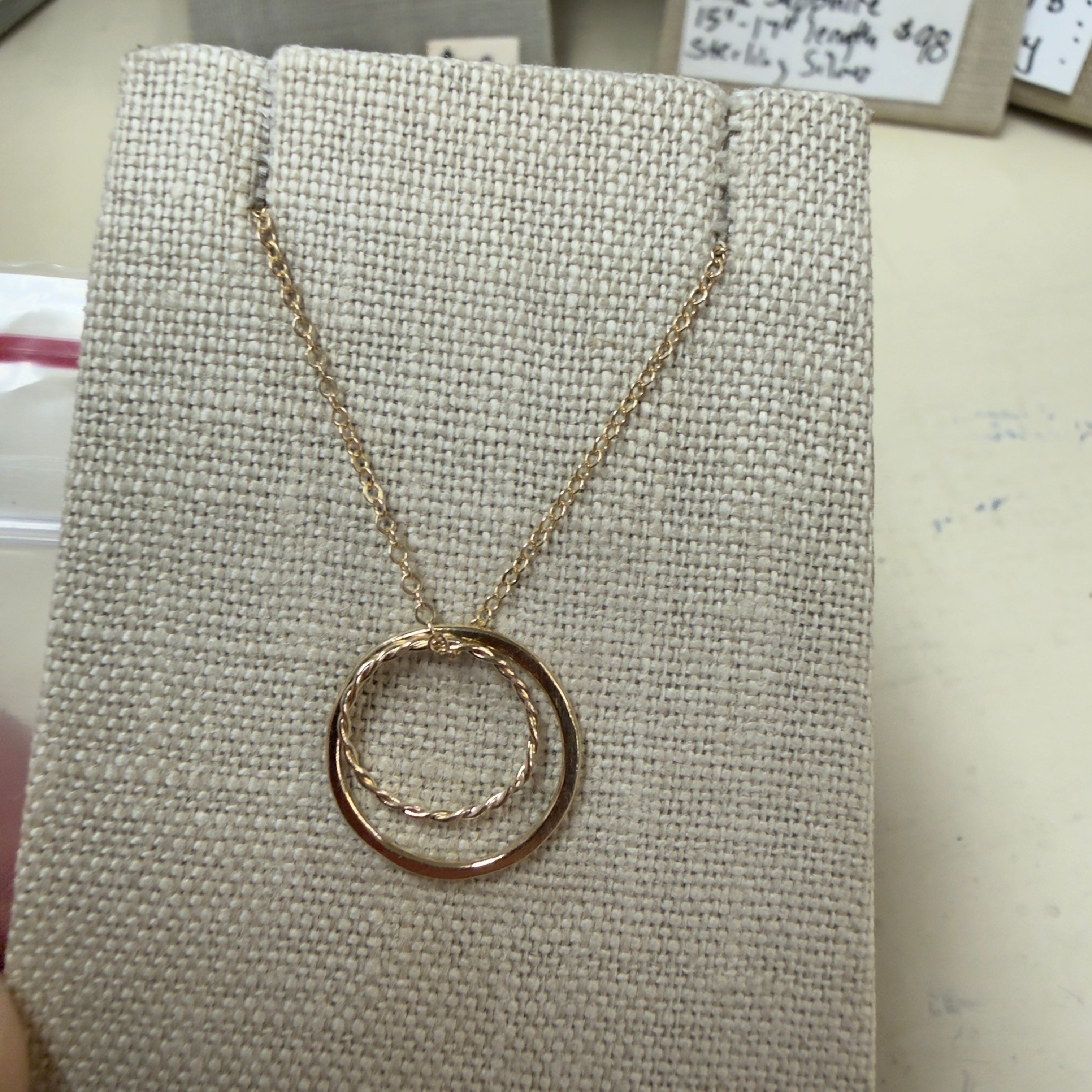 Gold double rings necklace