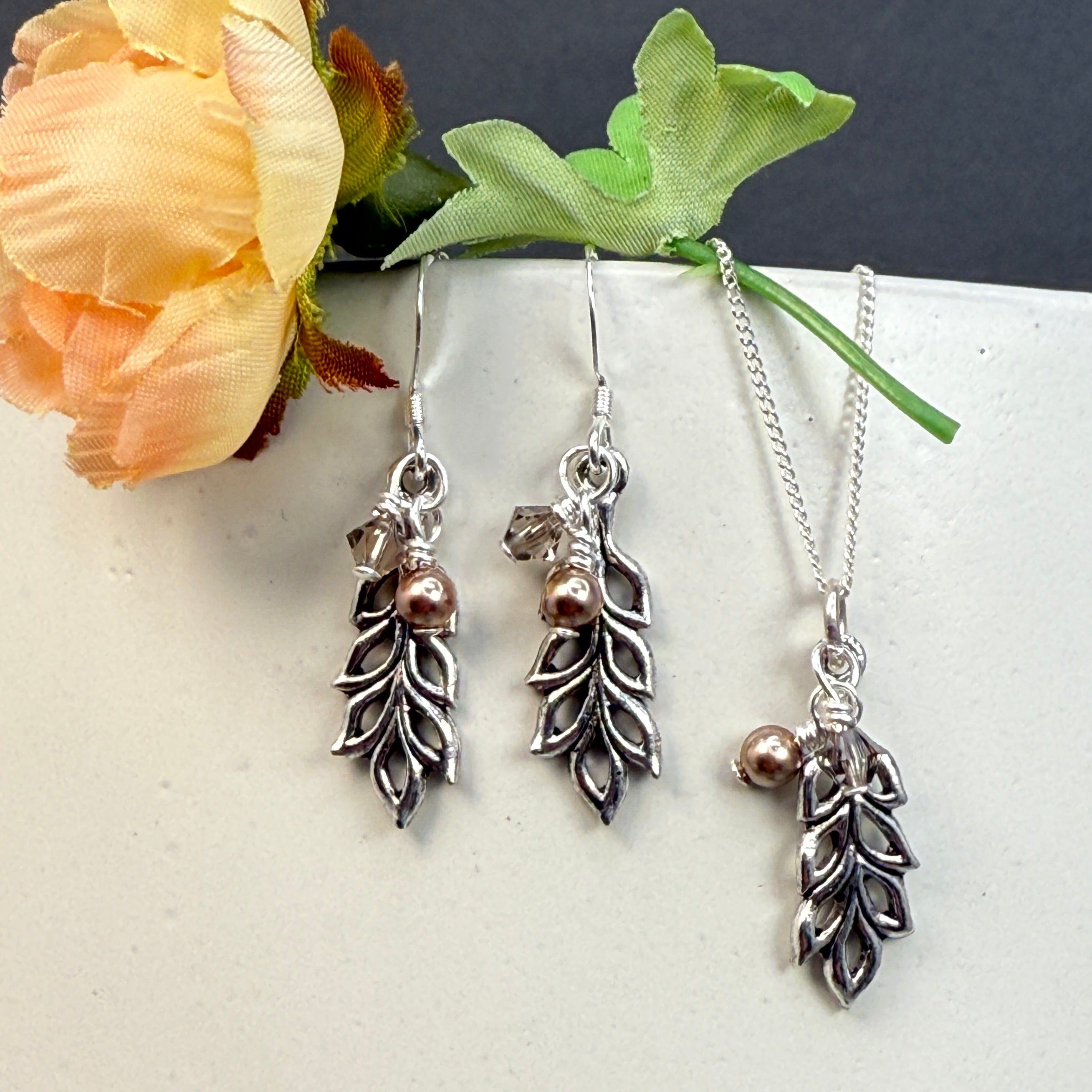 Open Leaf Chain Necklace