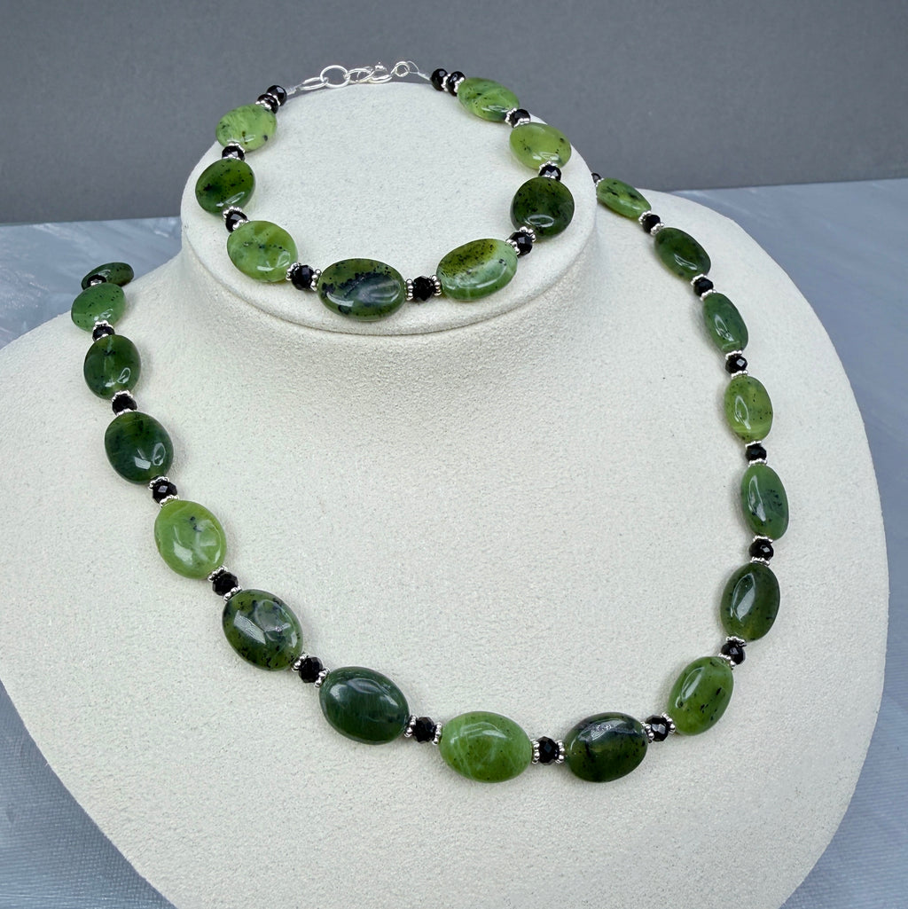 Jade with Black Necklace, Bracelet, Earrings - in silver