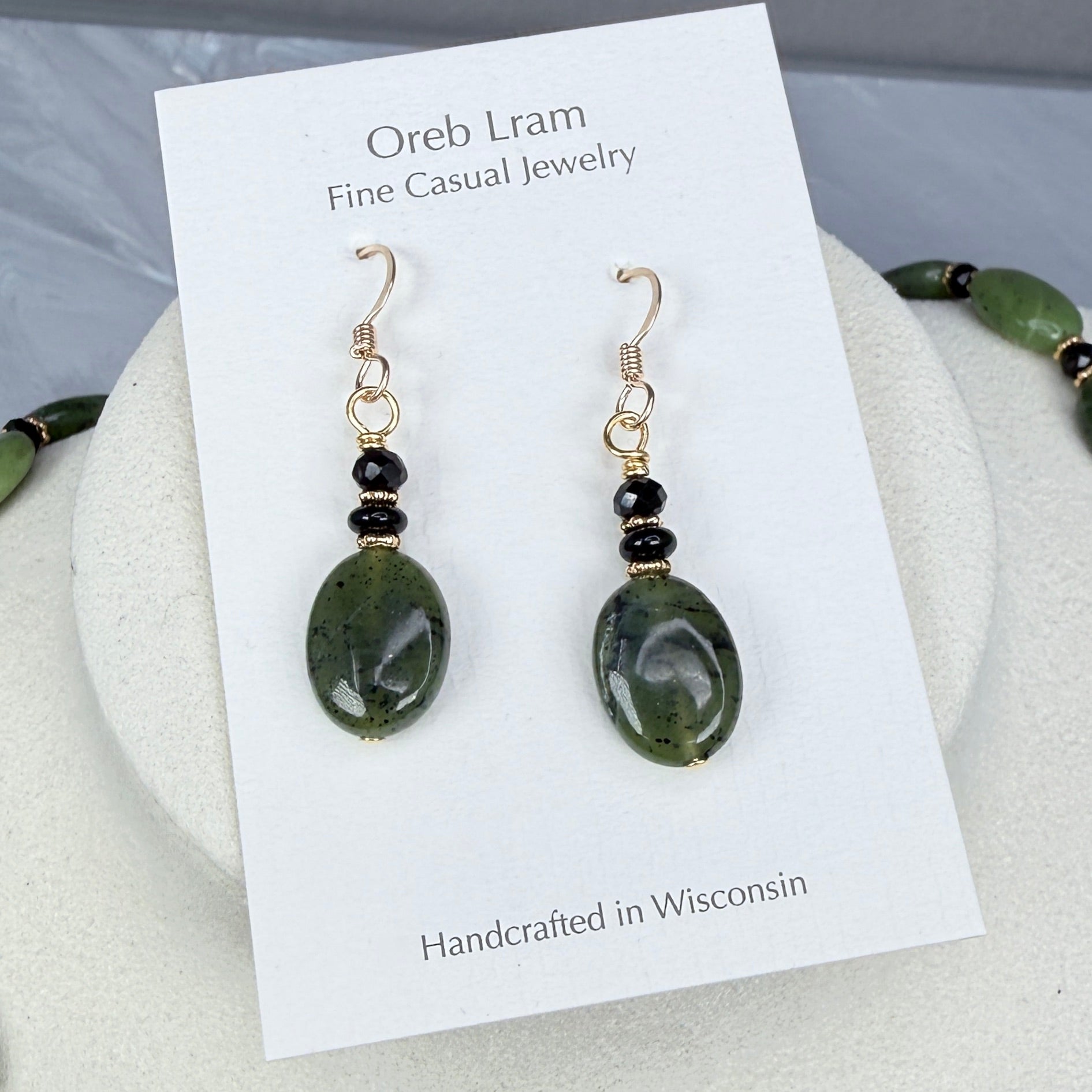 Jade with Black Necklace, Bracelet, Earrings - in gold