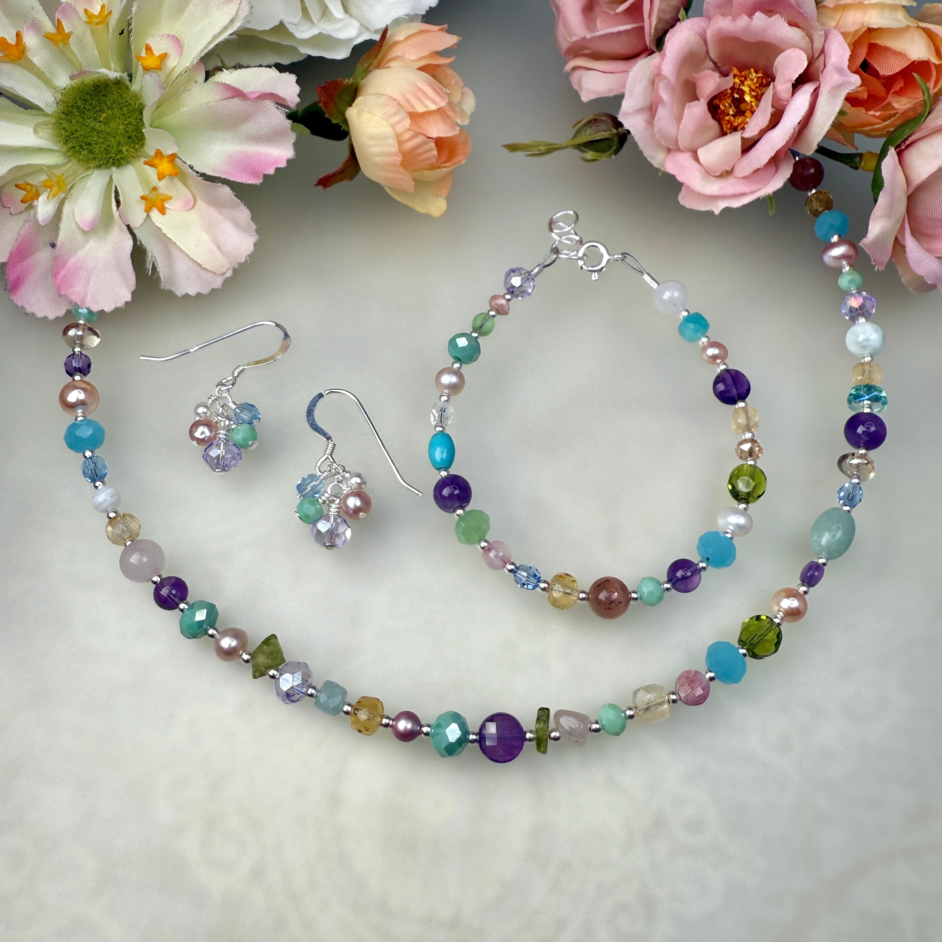 Spring Gems Necklace, bracelet and earrings
